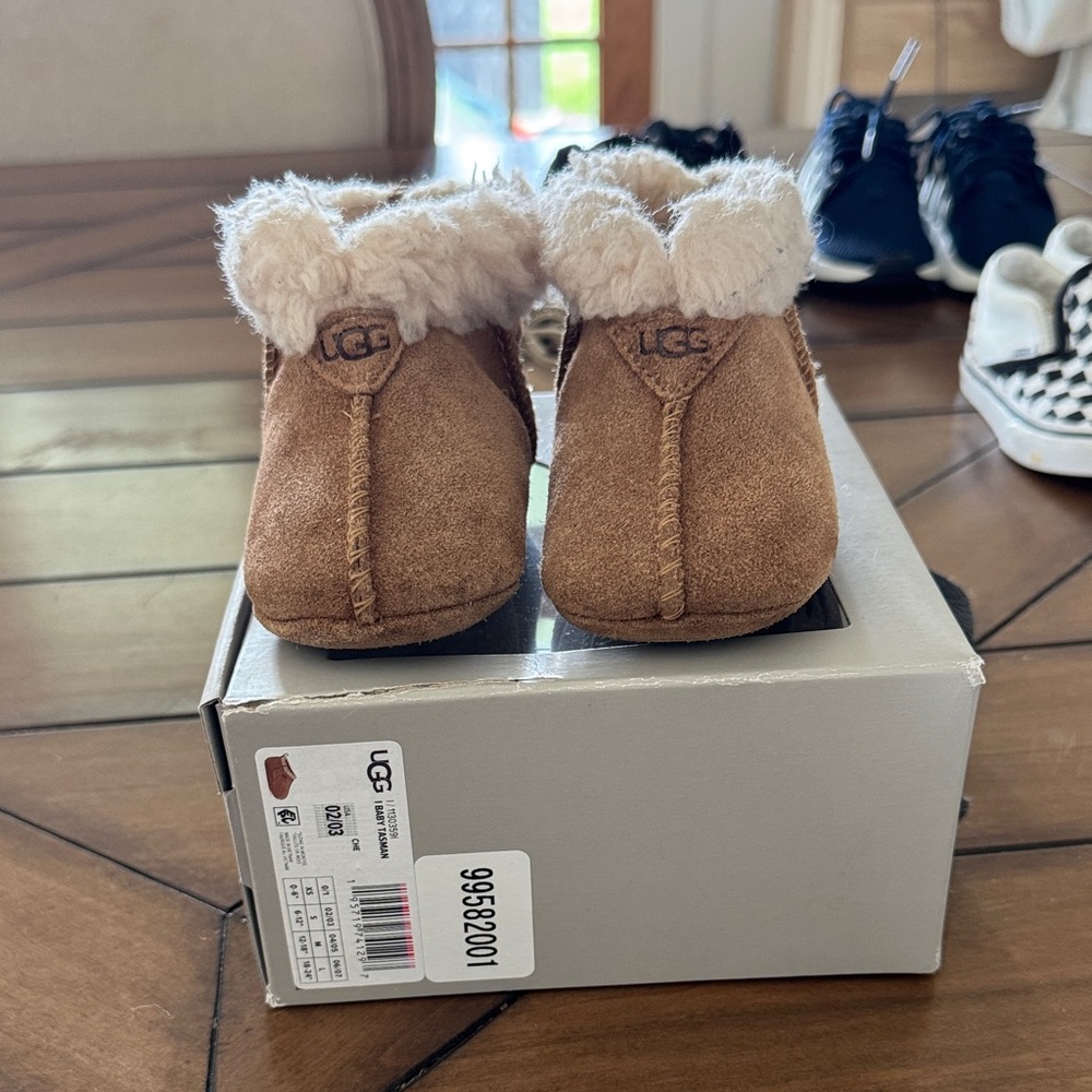 UGG Chestnut Baby Sheepskin Booties with Cream Fur Cuff
